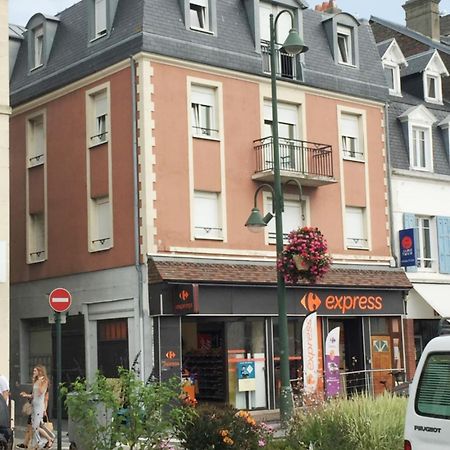 Les Quais De Trouville Trouville-sur-Mer Exterior foto