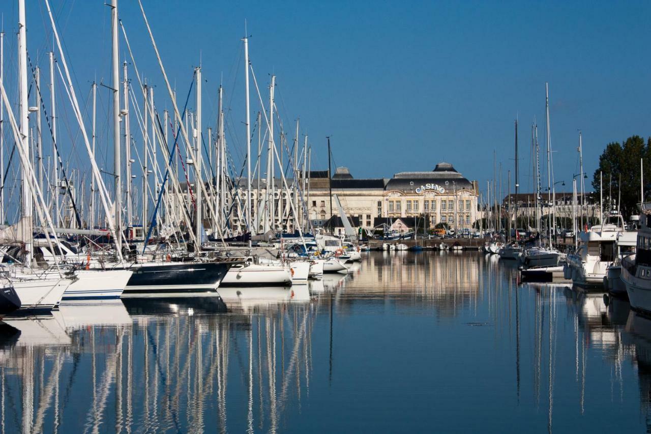 Les Quais De Trouville Trouville-sur-Mer Exterior foto
