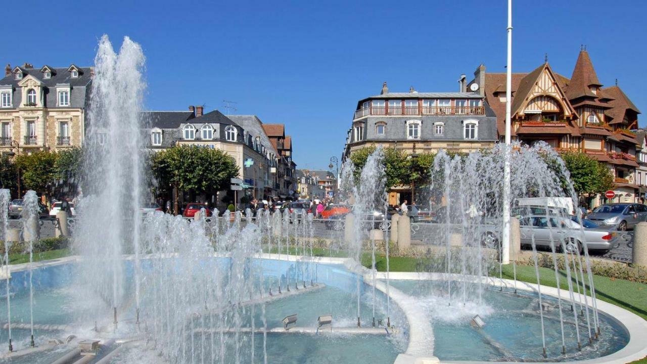 Les Quais De Trouville Trouville-sur-Mer Exterior foto